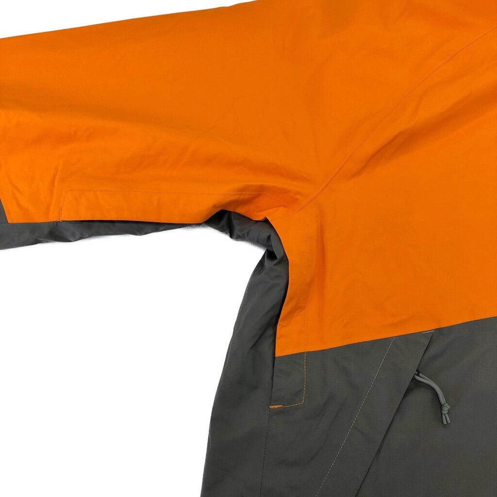 THE NORTH FACE Nylon Jacket