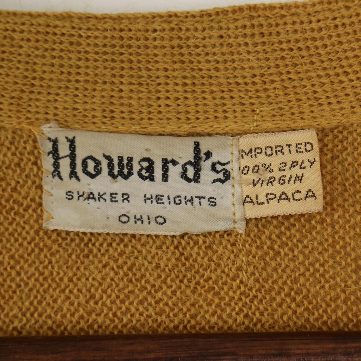 60s Howard's V-Neck Sweater