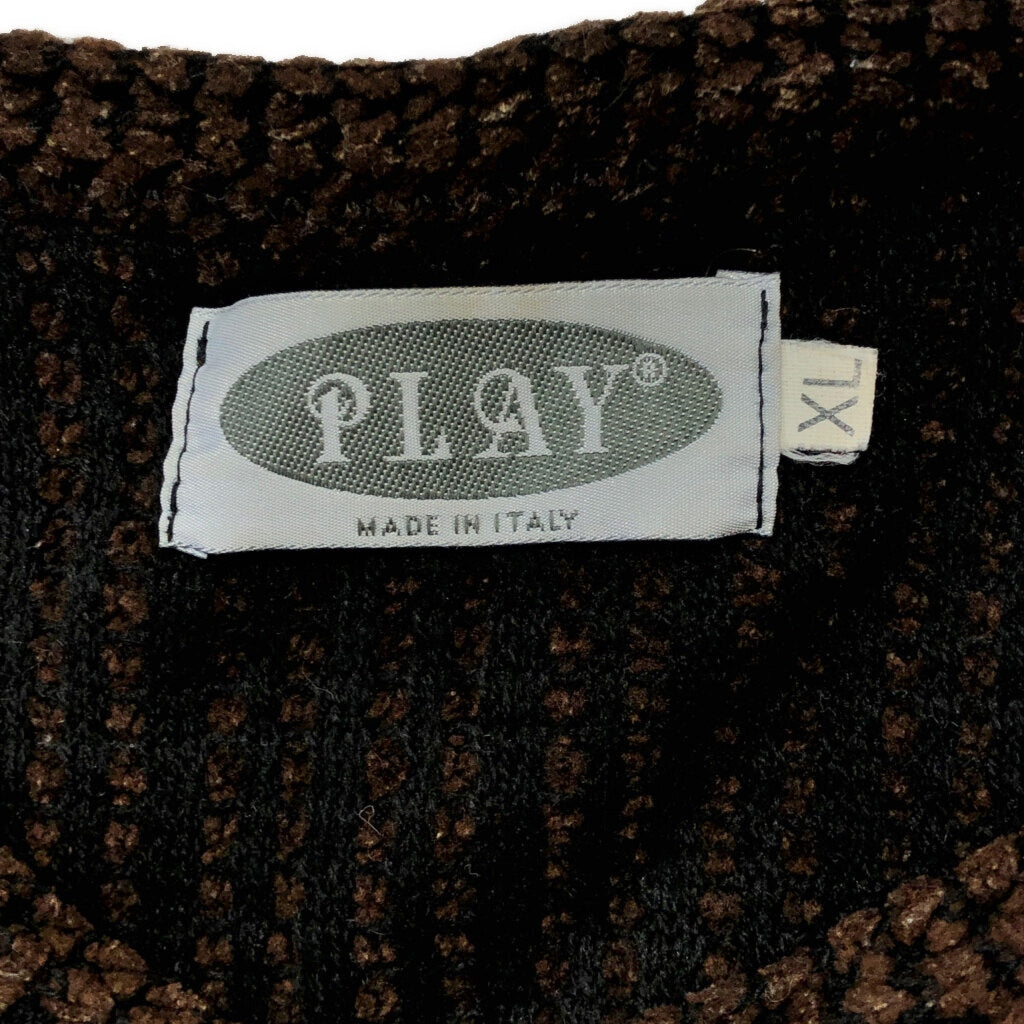 PLAY V-Neck Sweater