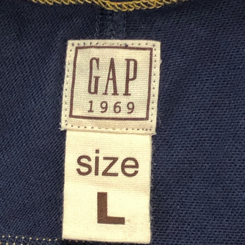 GAP T-Shirt