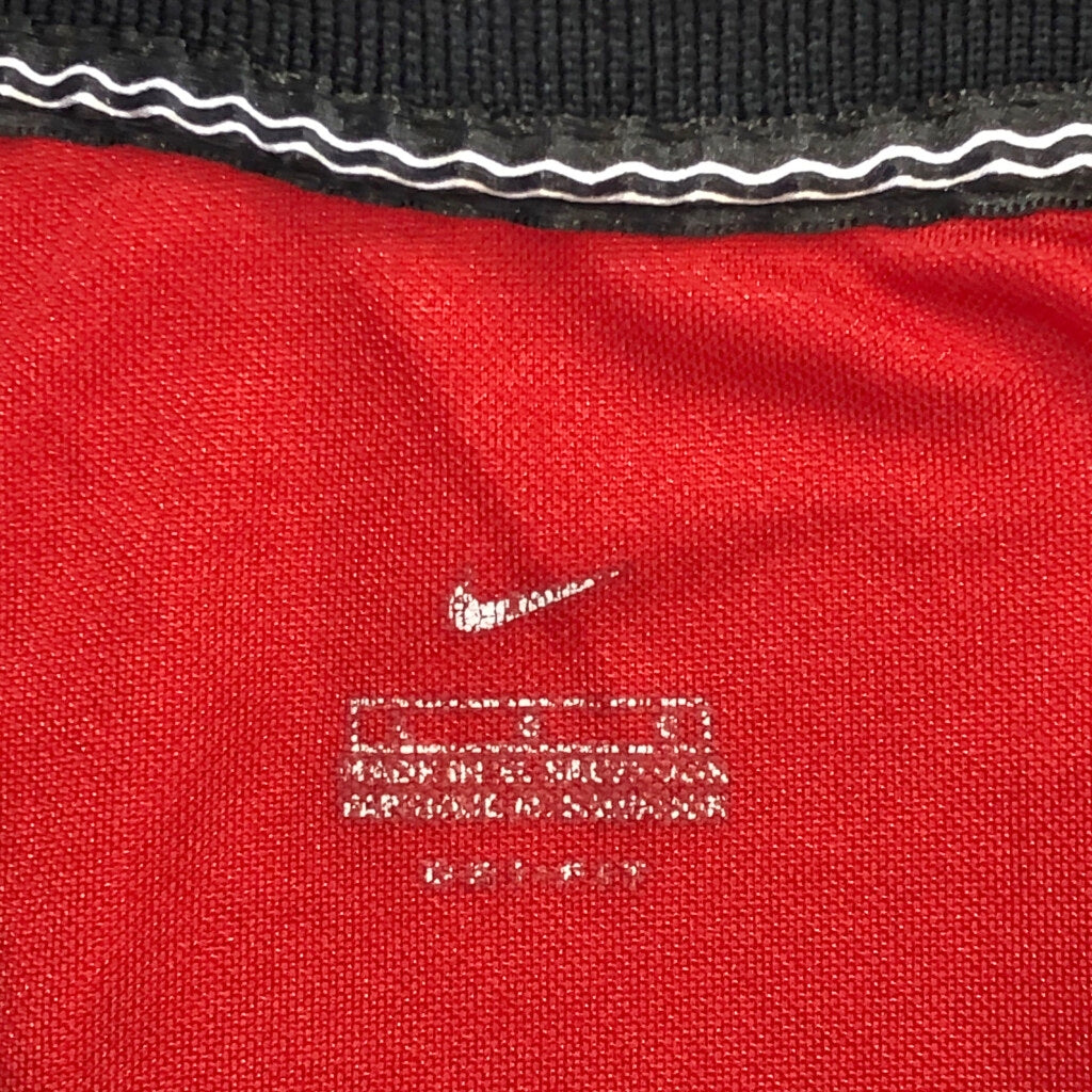 NIKE Long Sleeve T-Shirt