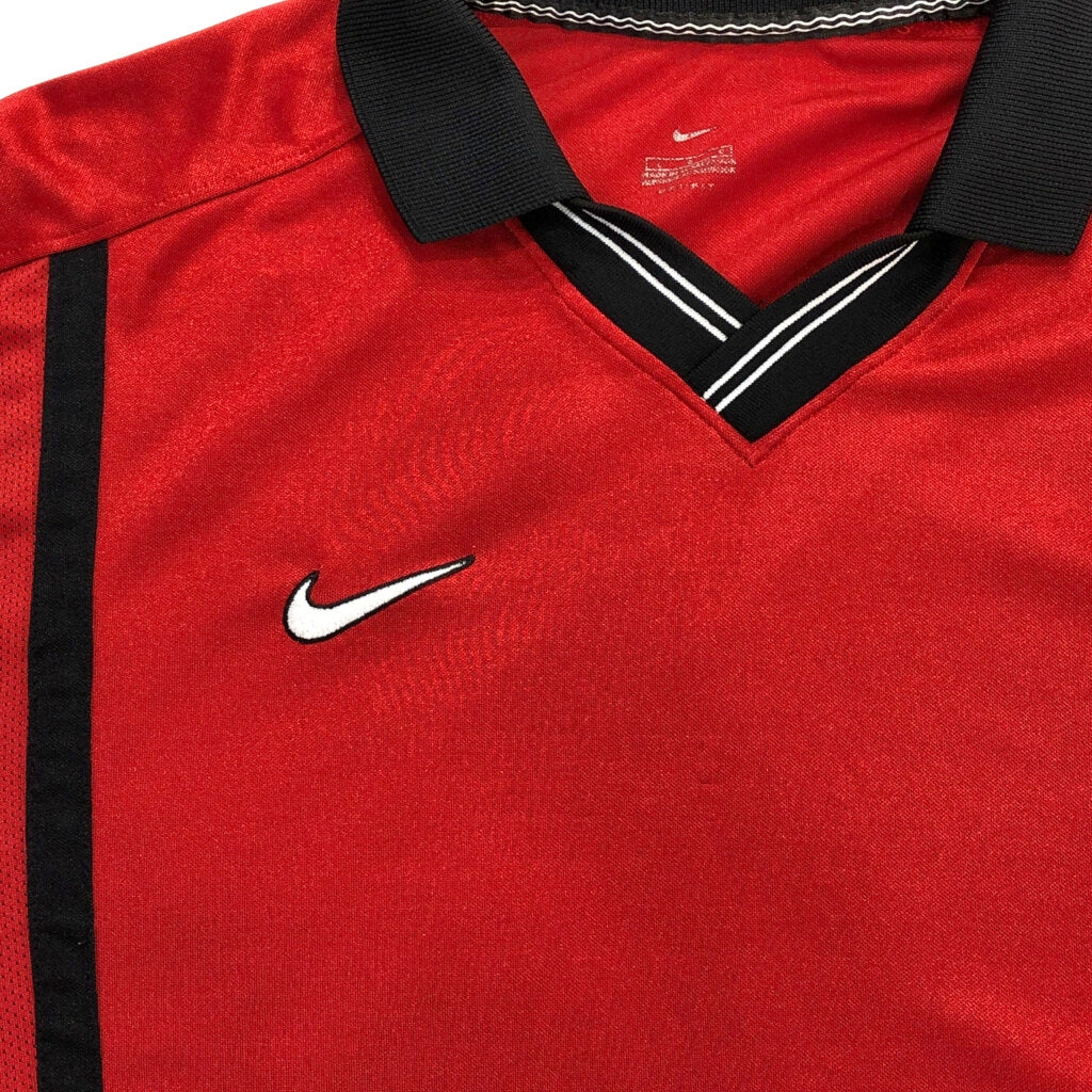 NIKE Long Sleeve T-Shirt