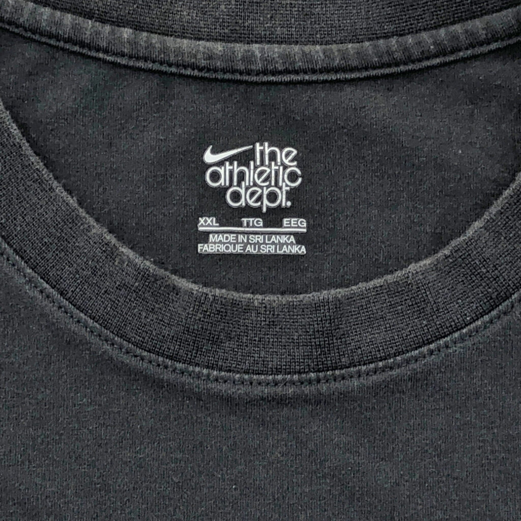 NIKE Long Sleeve T-Shirt