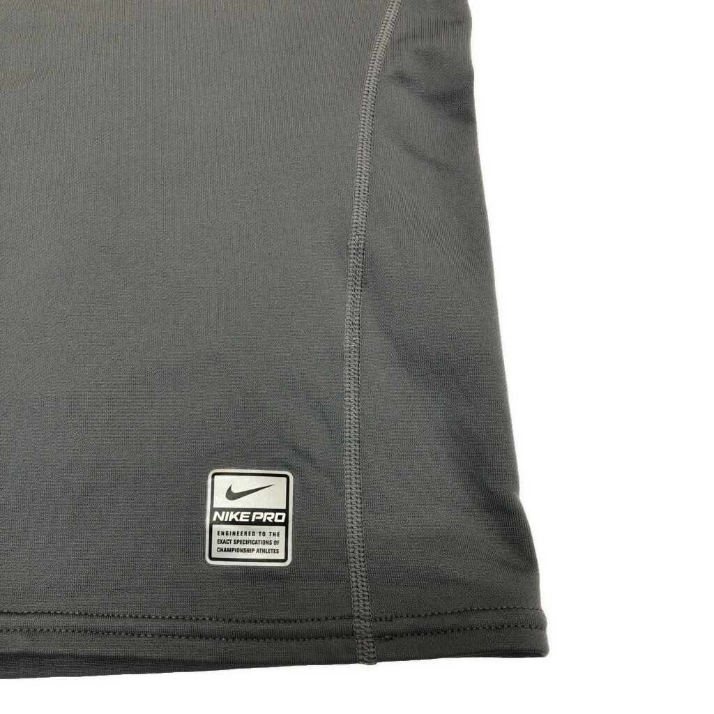 NIKE Long Sleeve T-Shirt