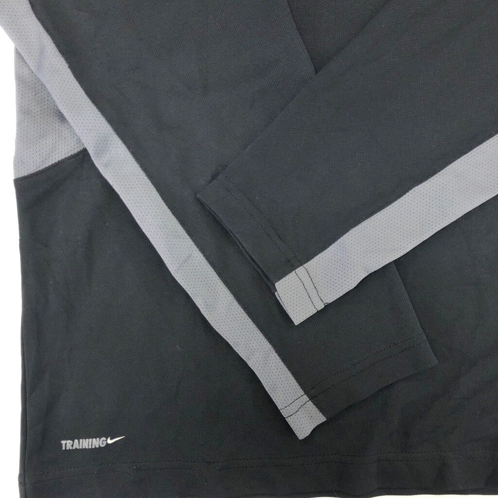 NIKE Long Sleeve T-Shirt