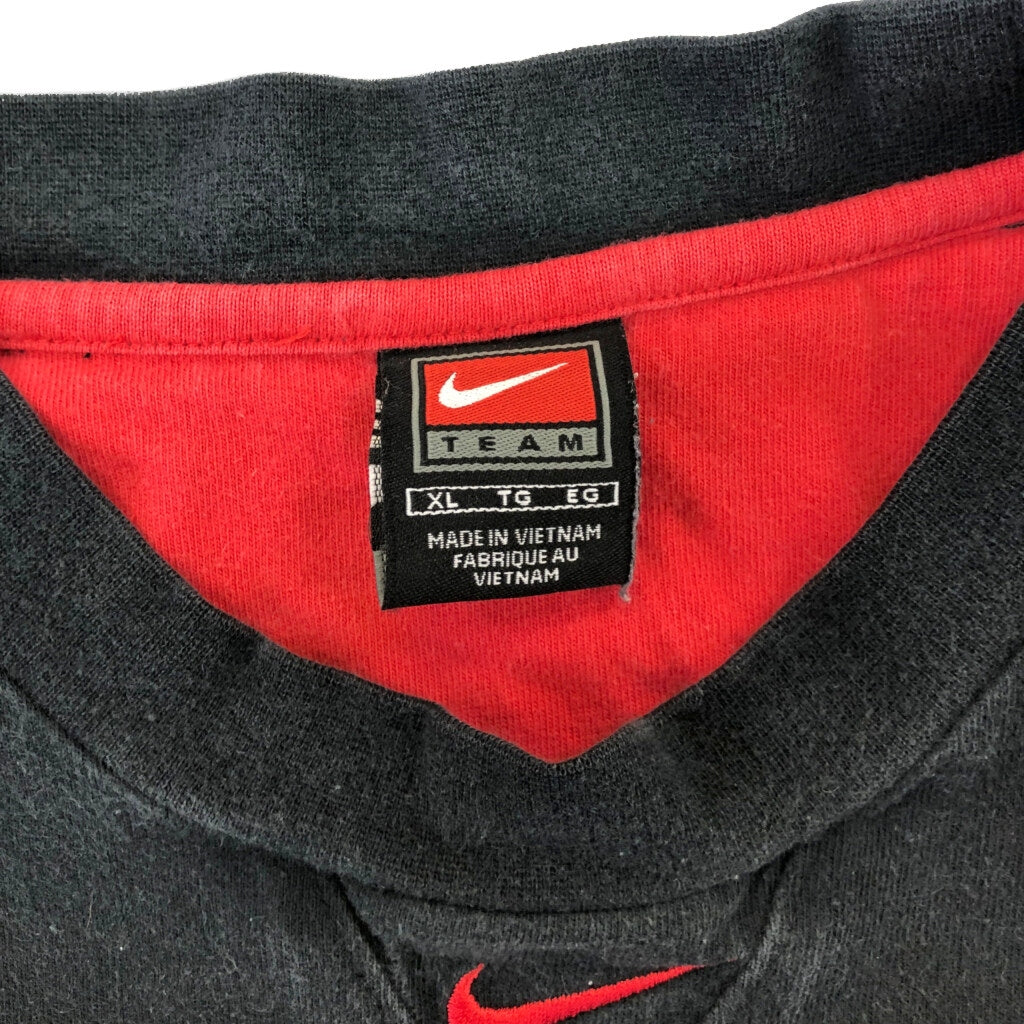 NIKE Long Sleeve T-Shirt