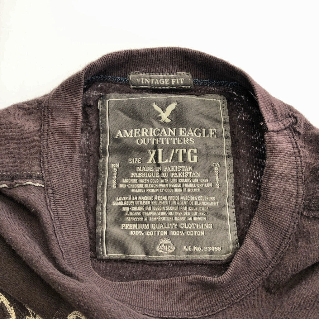 American Eagle Long Sleeve T-Shirt