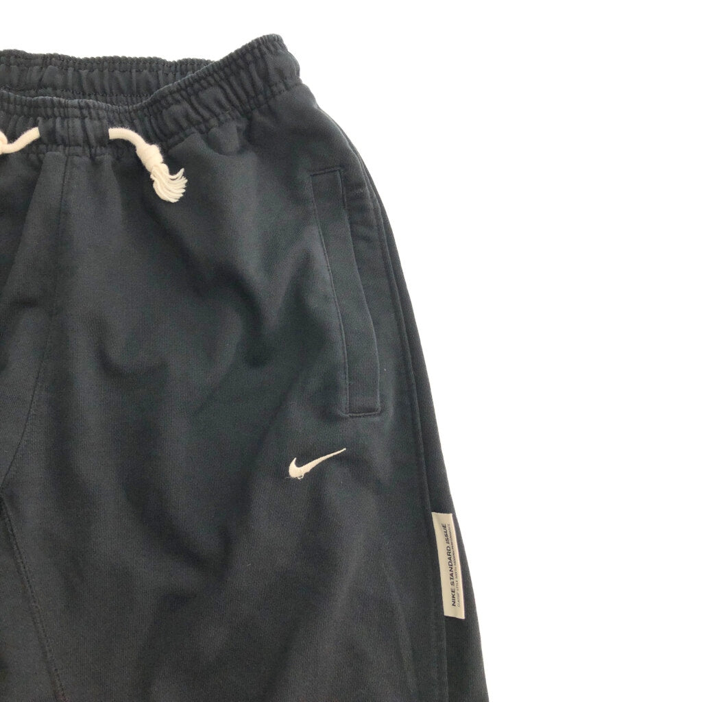 NIKE Sweatpants