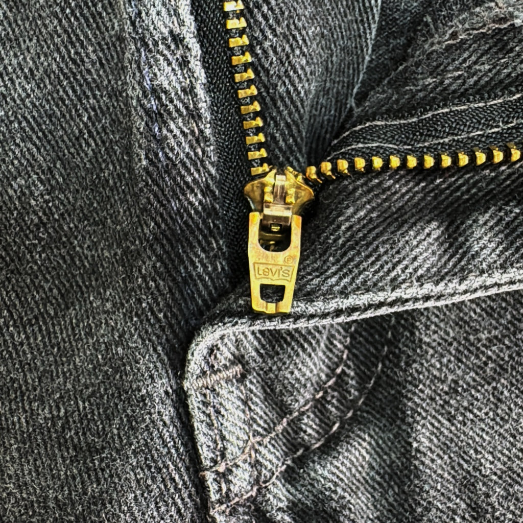 00s Levi's 560 Denim Pants