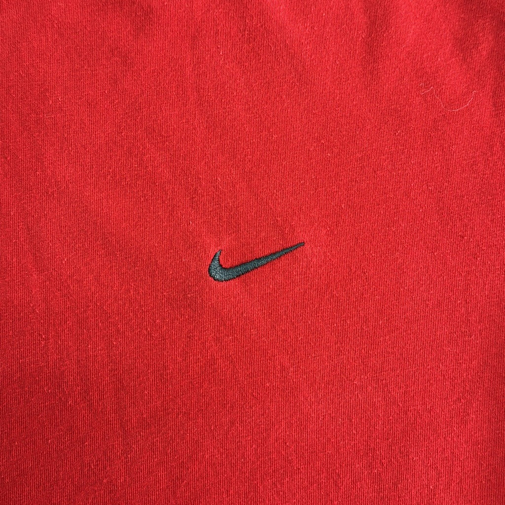 NIKE Long Sleeve T-Shirt