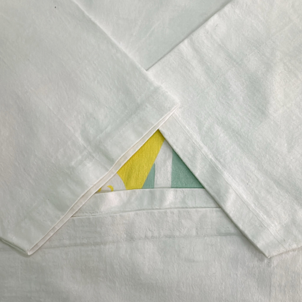90s COTTON DELUXE Art T-Shirt