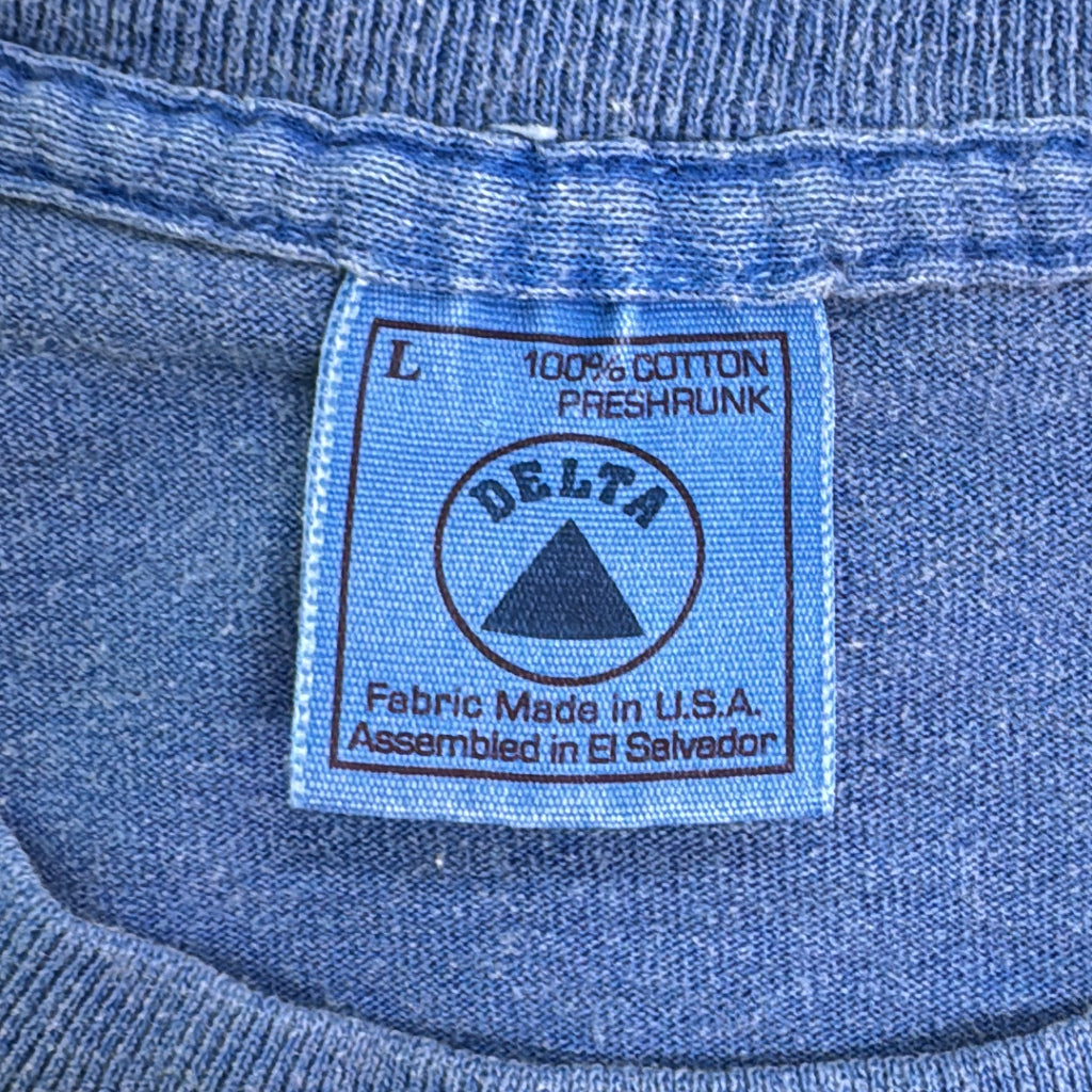90s DELTA T-Shirt