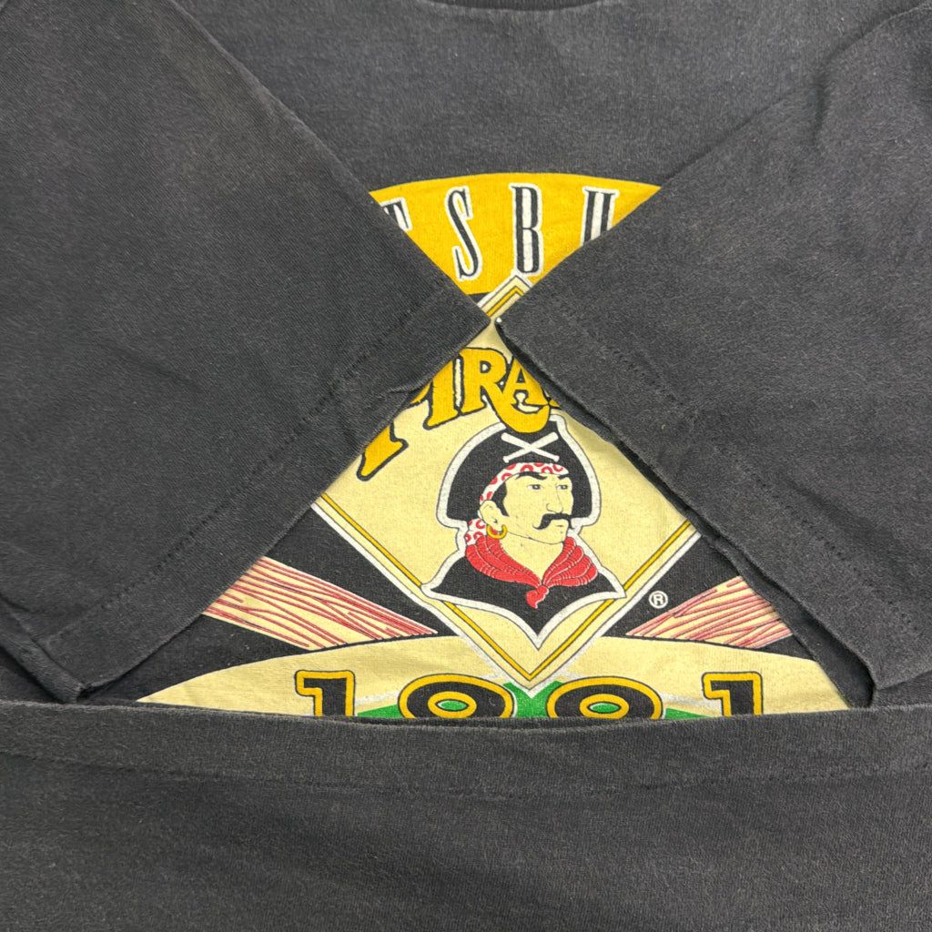 90s NUTMEG Sports Brand Pro Team T-Shirt