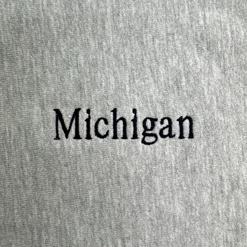 90s Champion REVERSE WEAVE College Sweat