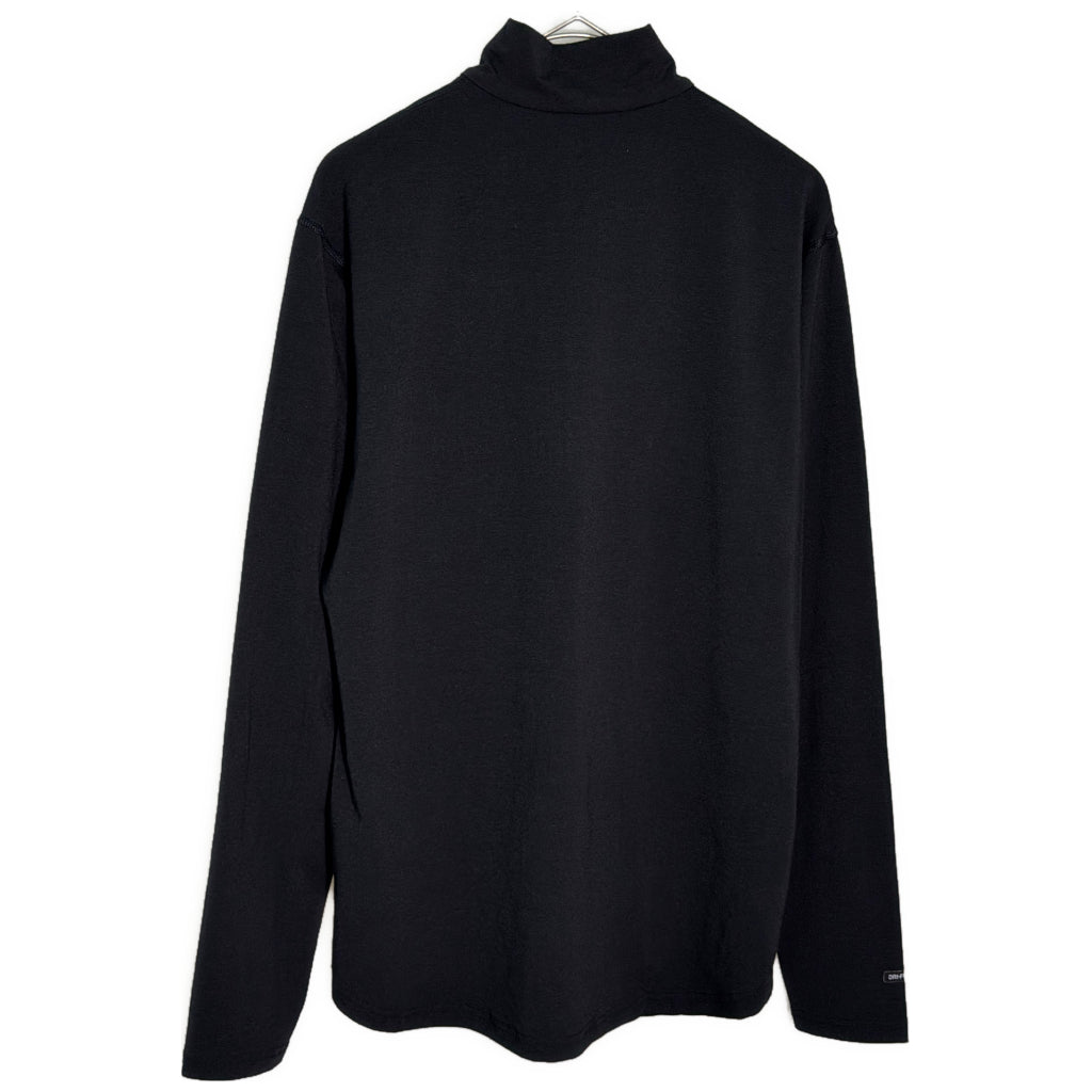 NIKE Long Sleeve T-Shirt