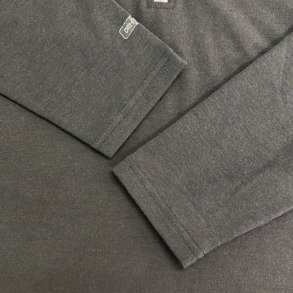 NIKE Long Sleeve T-Shirt