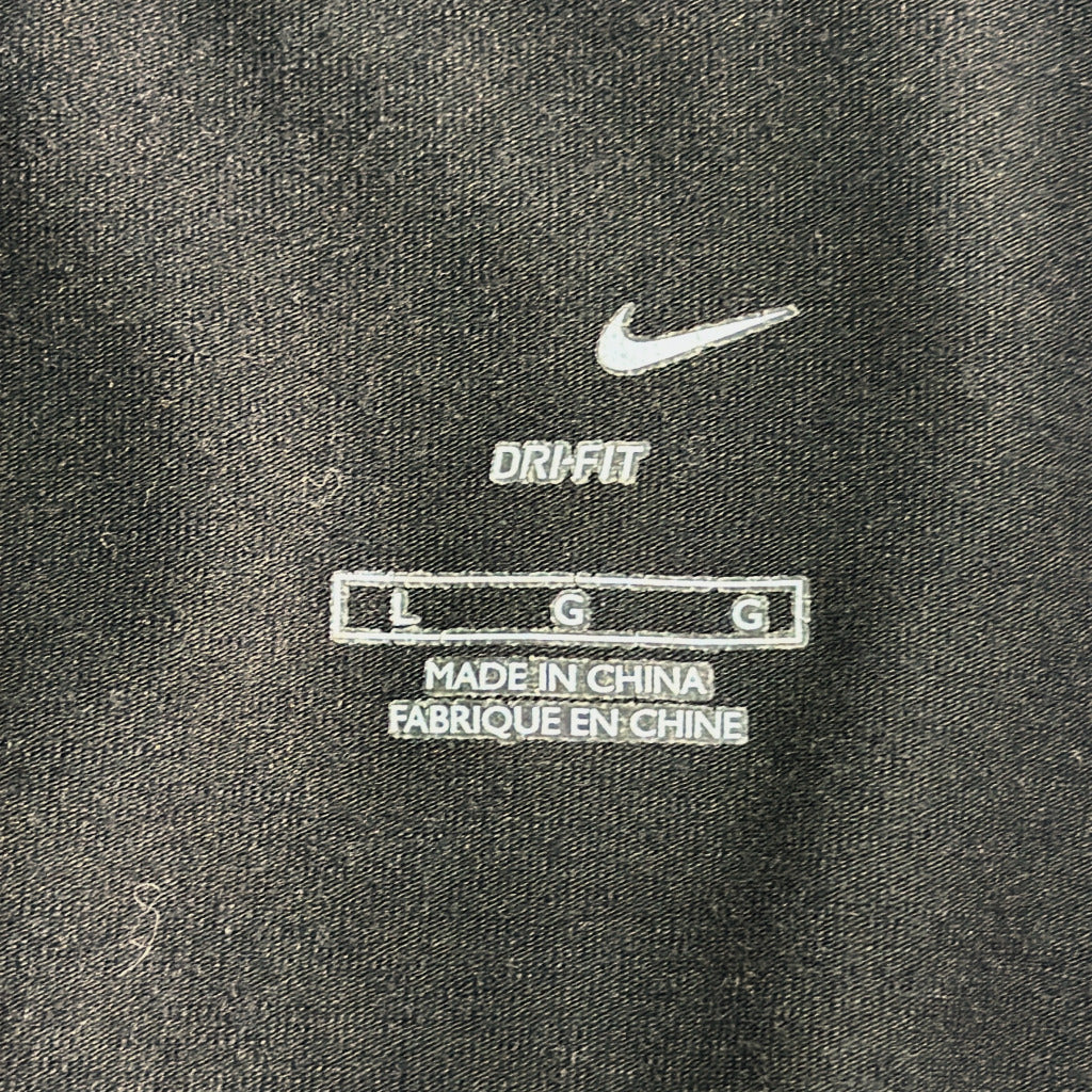 NIKE Long Sleeve T-Shirt