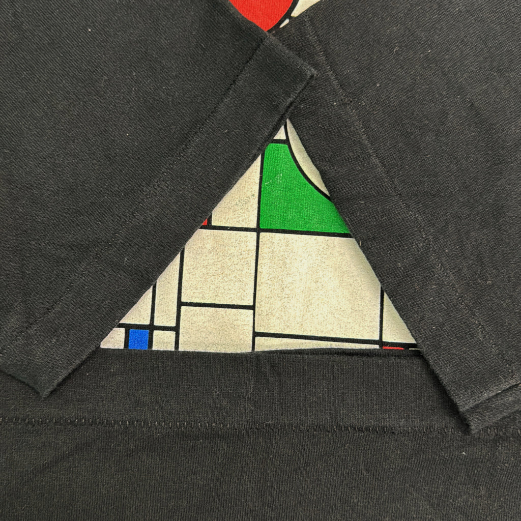 90s FRUIT OF THE LOOM Art T-Shirt
