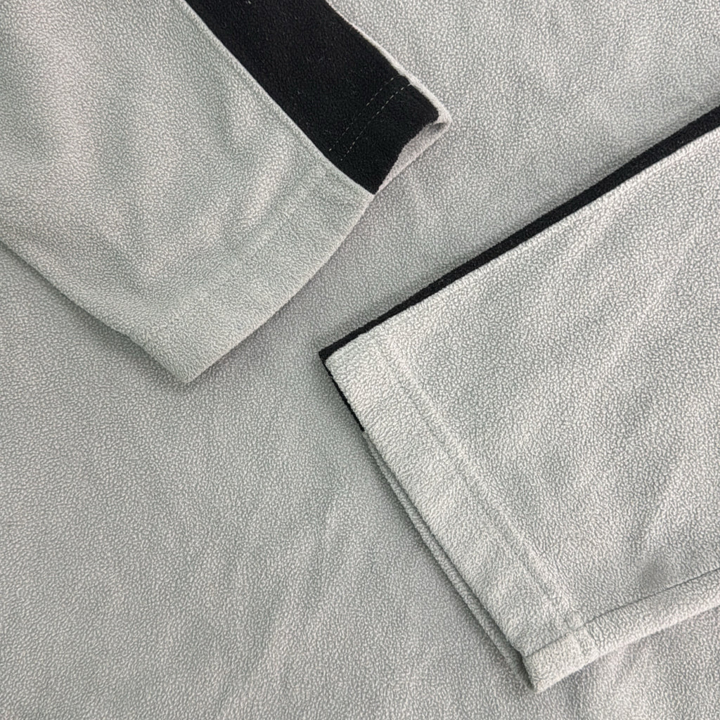 THE NORTH FACE Long Sleeve T-Shirt