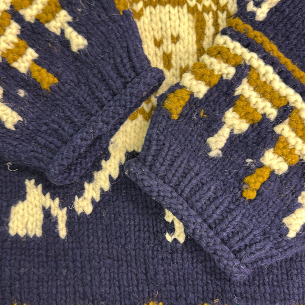 CHIBCHA ARTESANIAS Ecuador Sweater