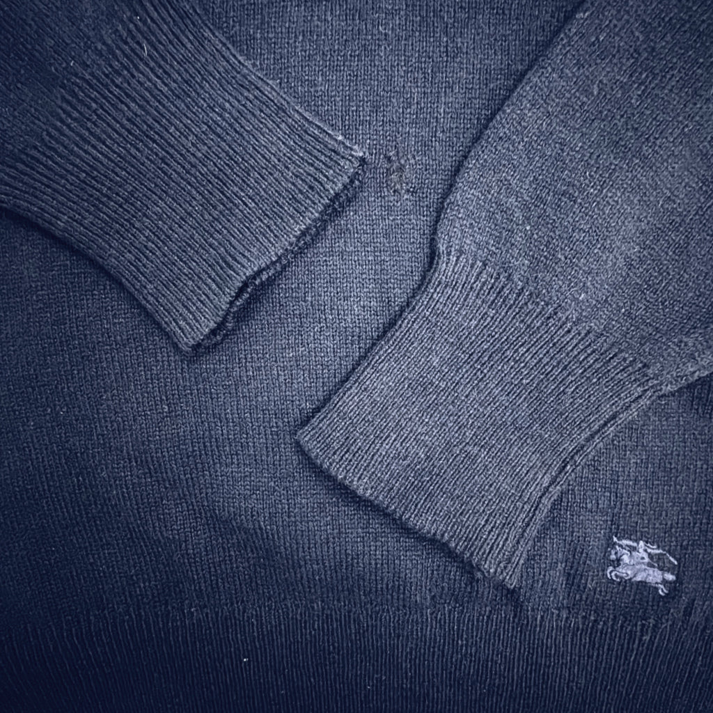 90s Burberrys V-Neck Sweater