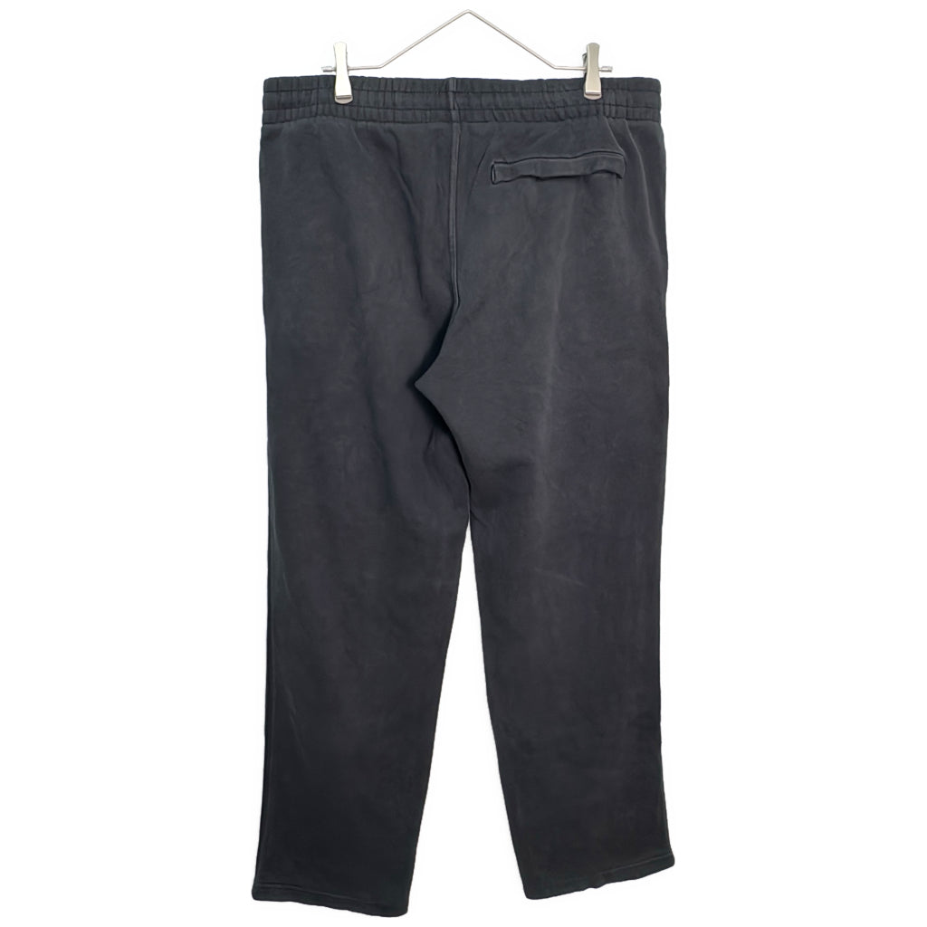 NIKE Sweatpants