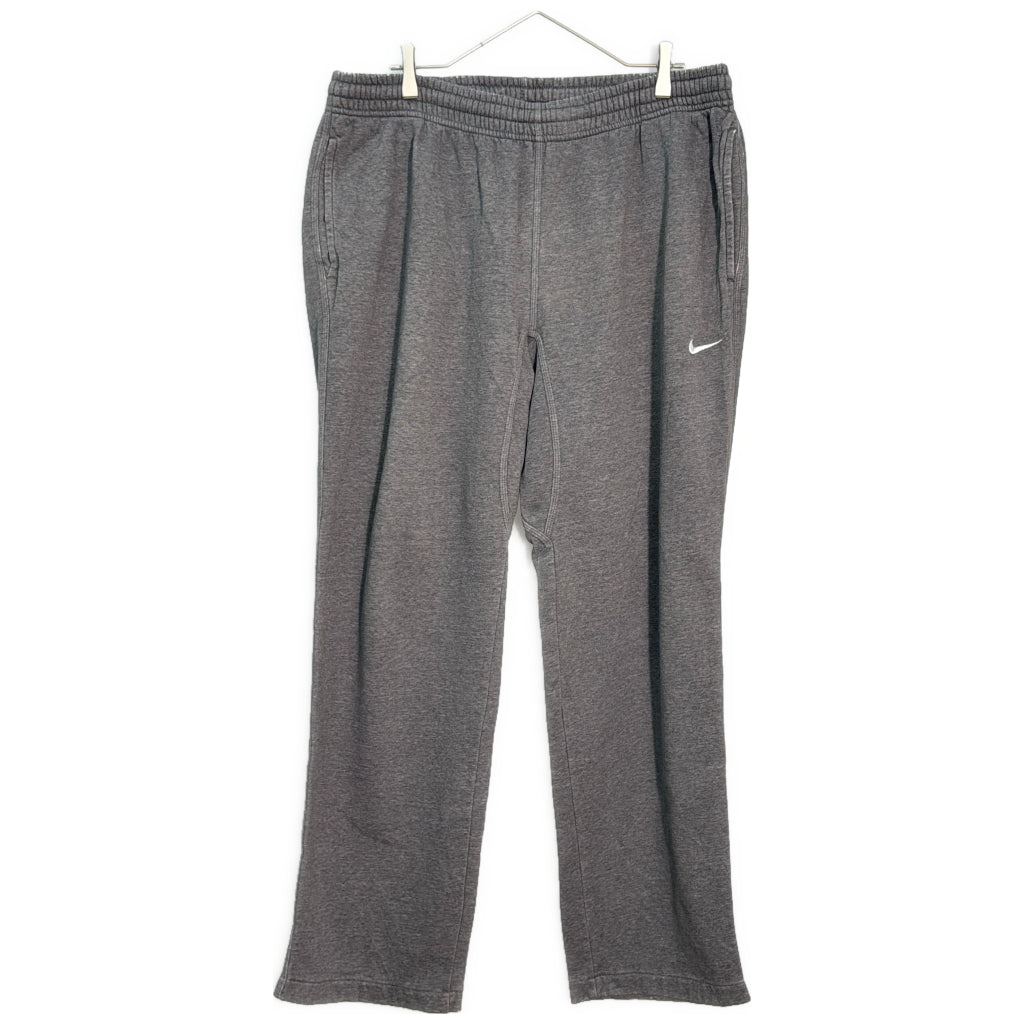 NIKE Sweatpants