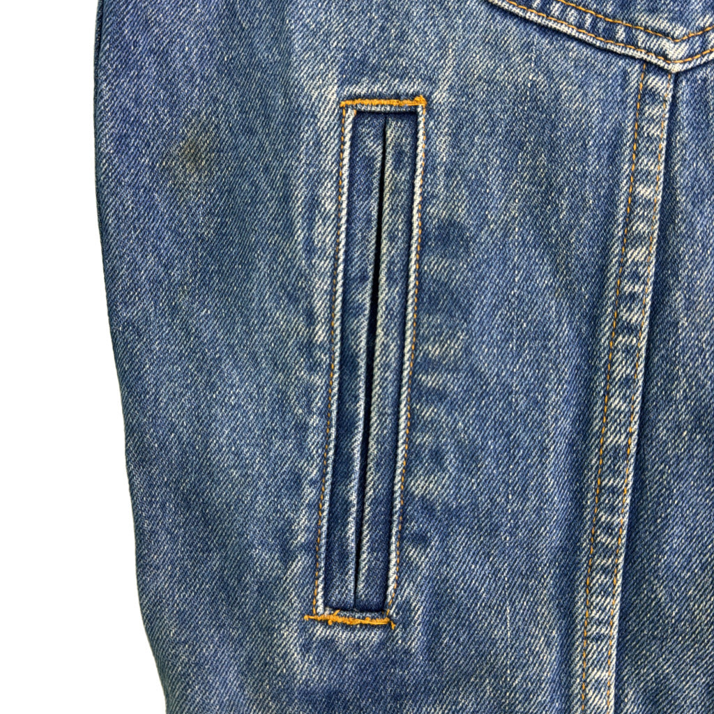 90s MARLBORO COUNTRY STORE Denim Jacket