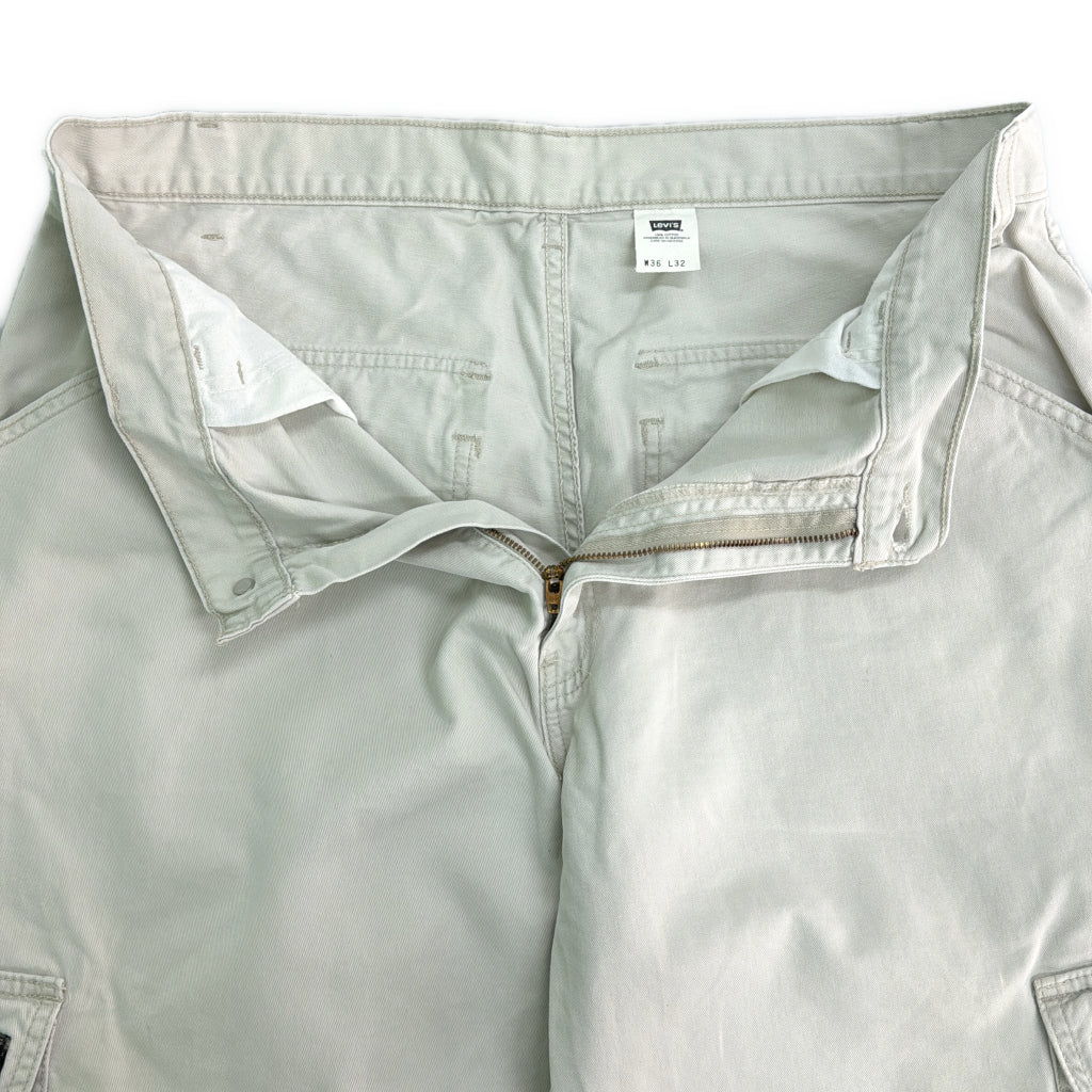90s Levi's L2 Cargo Pants