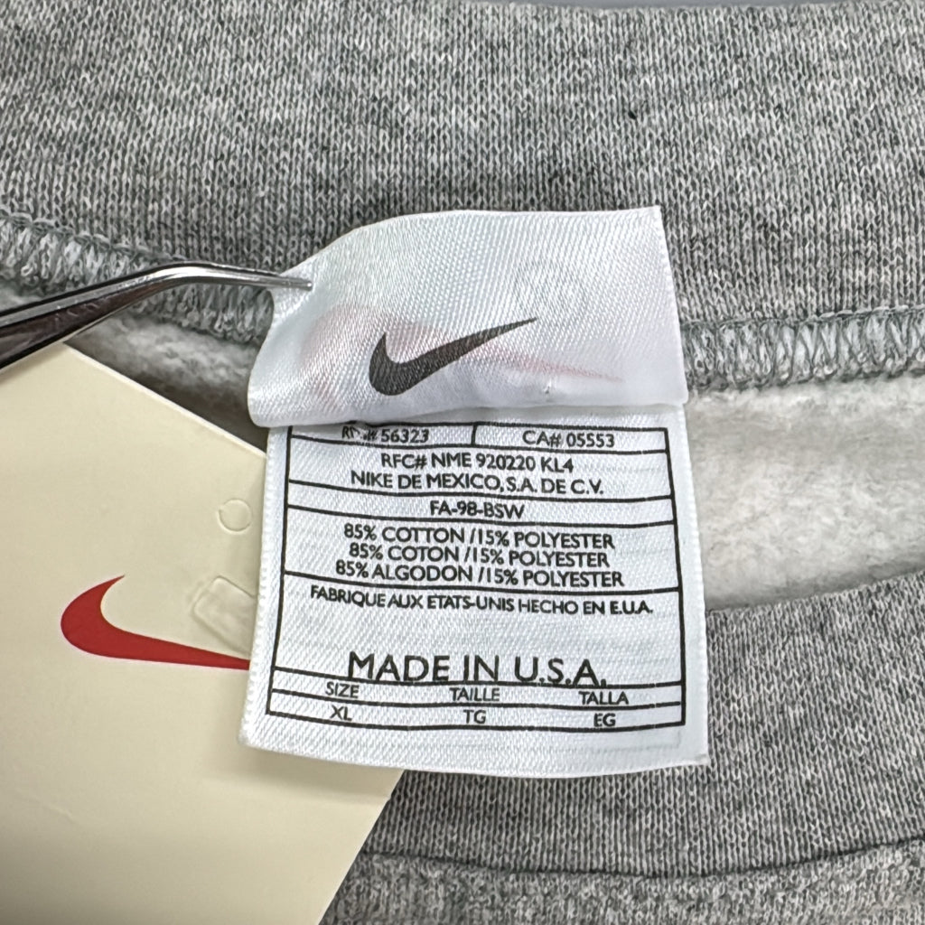 Dead Stock 90s NIKE Logo Sweat