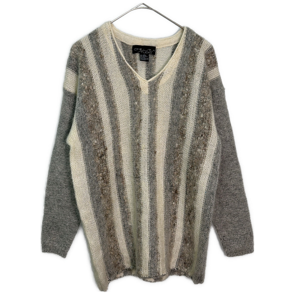 CHELSEA STUDIO V-Neck Sweater