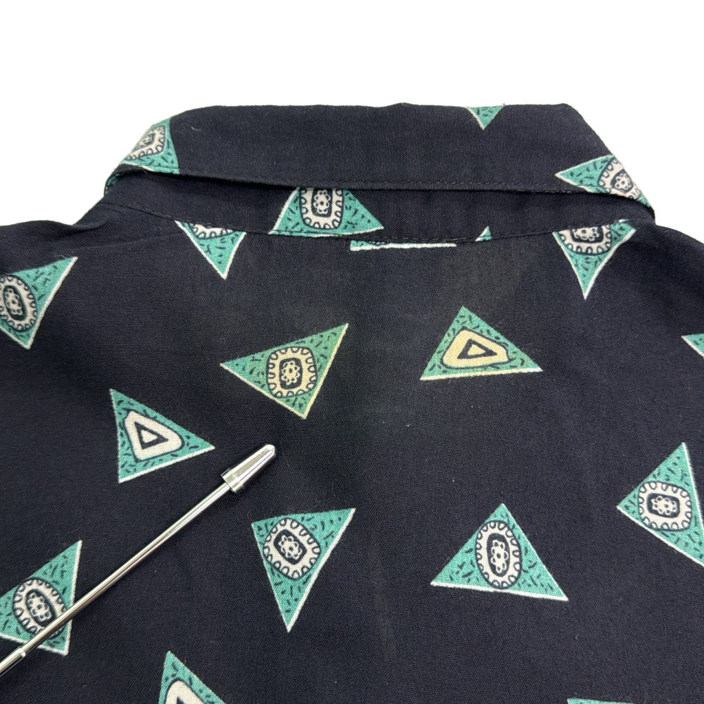 90s EXPRESSIONS INTERNATIONAL Patterned Shirt