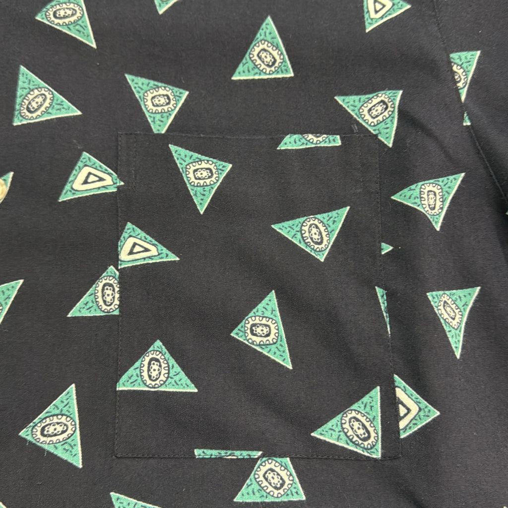 90s EXPRESSIONS INTERNATIONAL Patterned Shirt