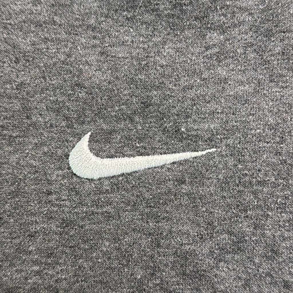 NIKE Sweat