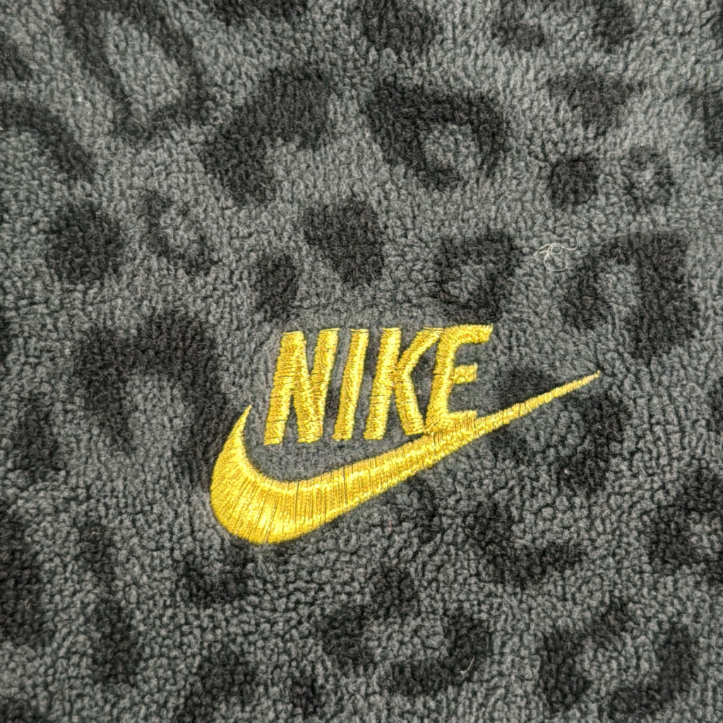 NIKE Logo Sweat